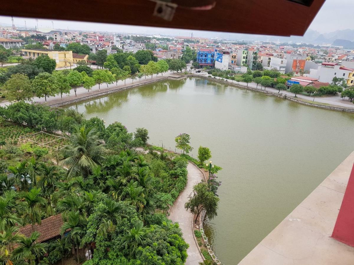 Hotel Khach San Anh Dao Phu Ly Exterior foto