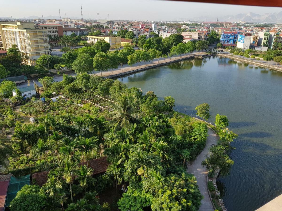 Hotel Khach San Anh Dao Phu Ly Exterior foto